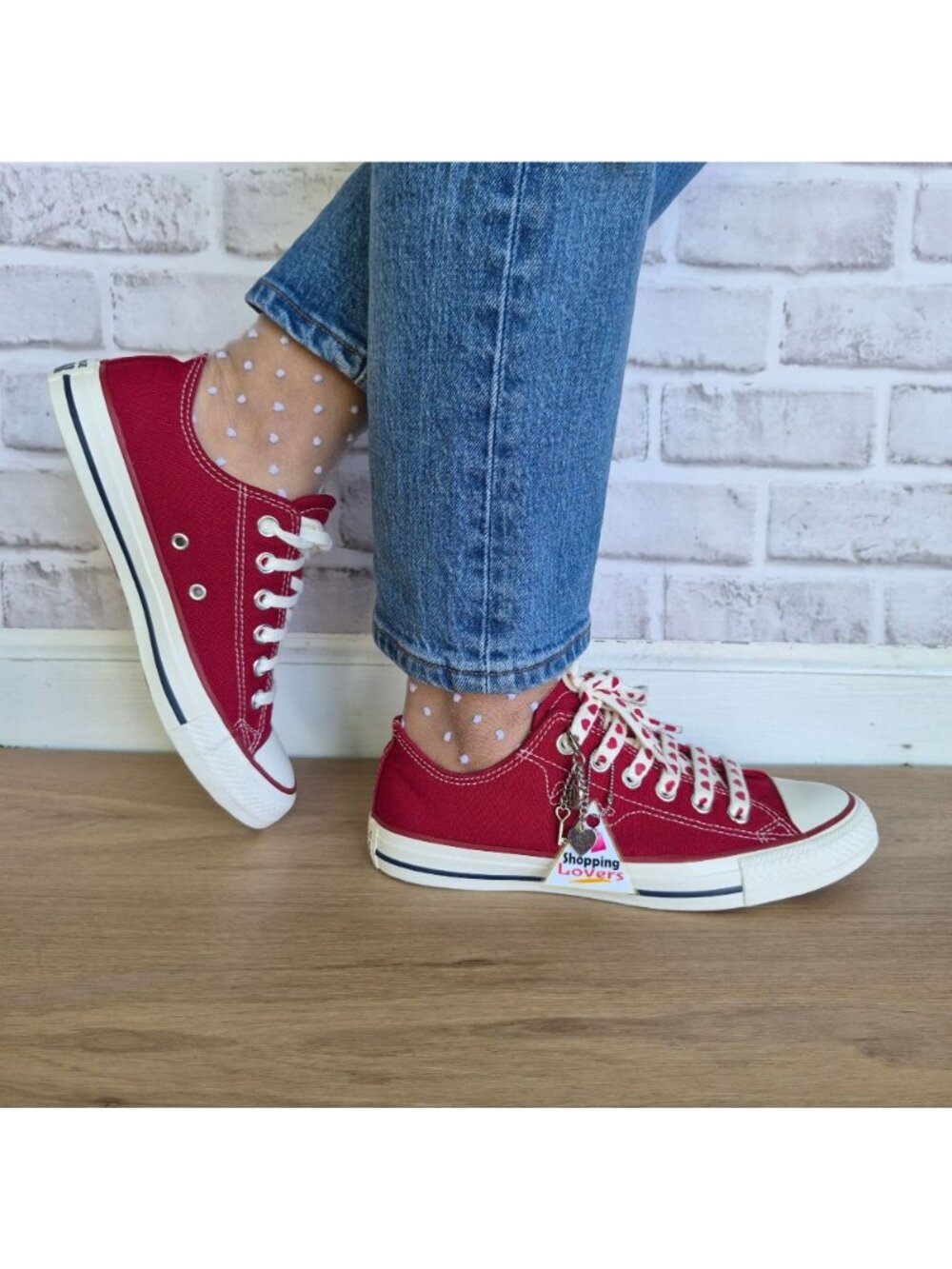 ⭐Converse Chuck Taylor Valentine's Day Low 11 Womens shoes Sneaker Red A19057C - Picture 3 of 11